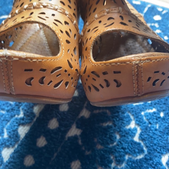 CR Collection Platform Cutout Mule Wedge Shoe Sz 6/6.5 - Picture 6 of 8